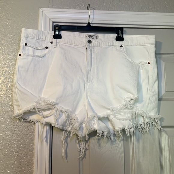 Denim shorts ♻️👖 - Picture 5 of 10